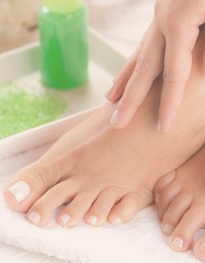 Manicure, pedicure